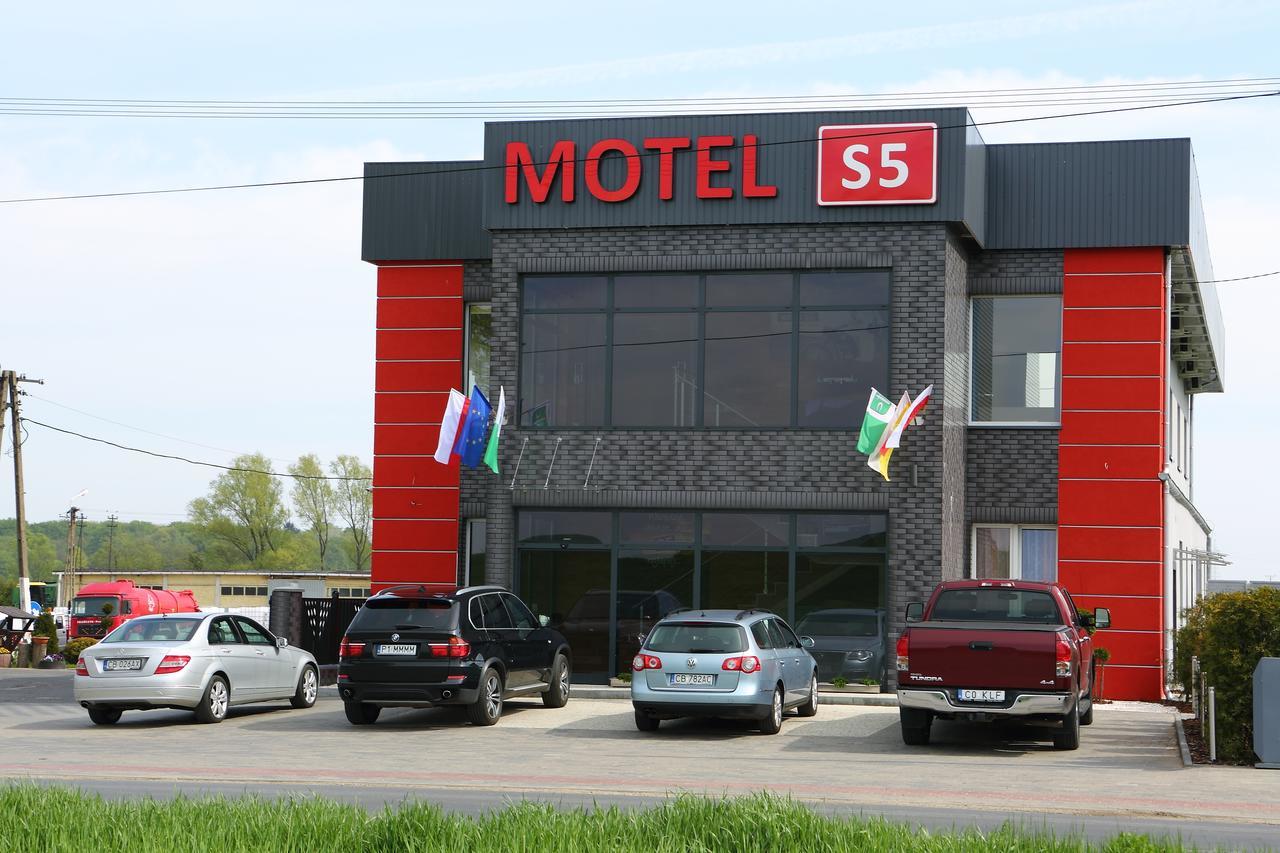 Motel S5 Zbrachlin 外观 照片