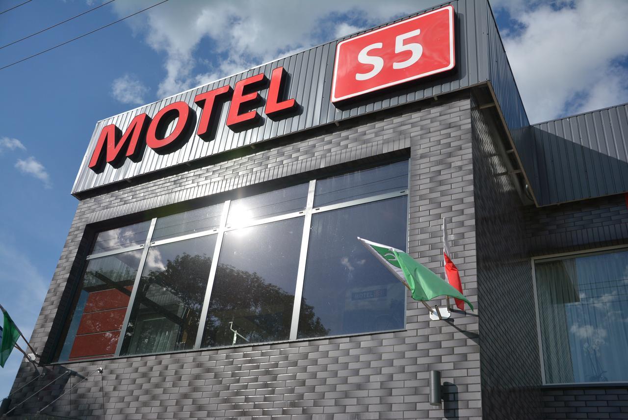 Motel S5 Zbrachlin 外观 照片